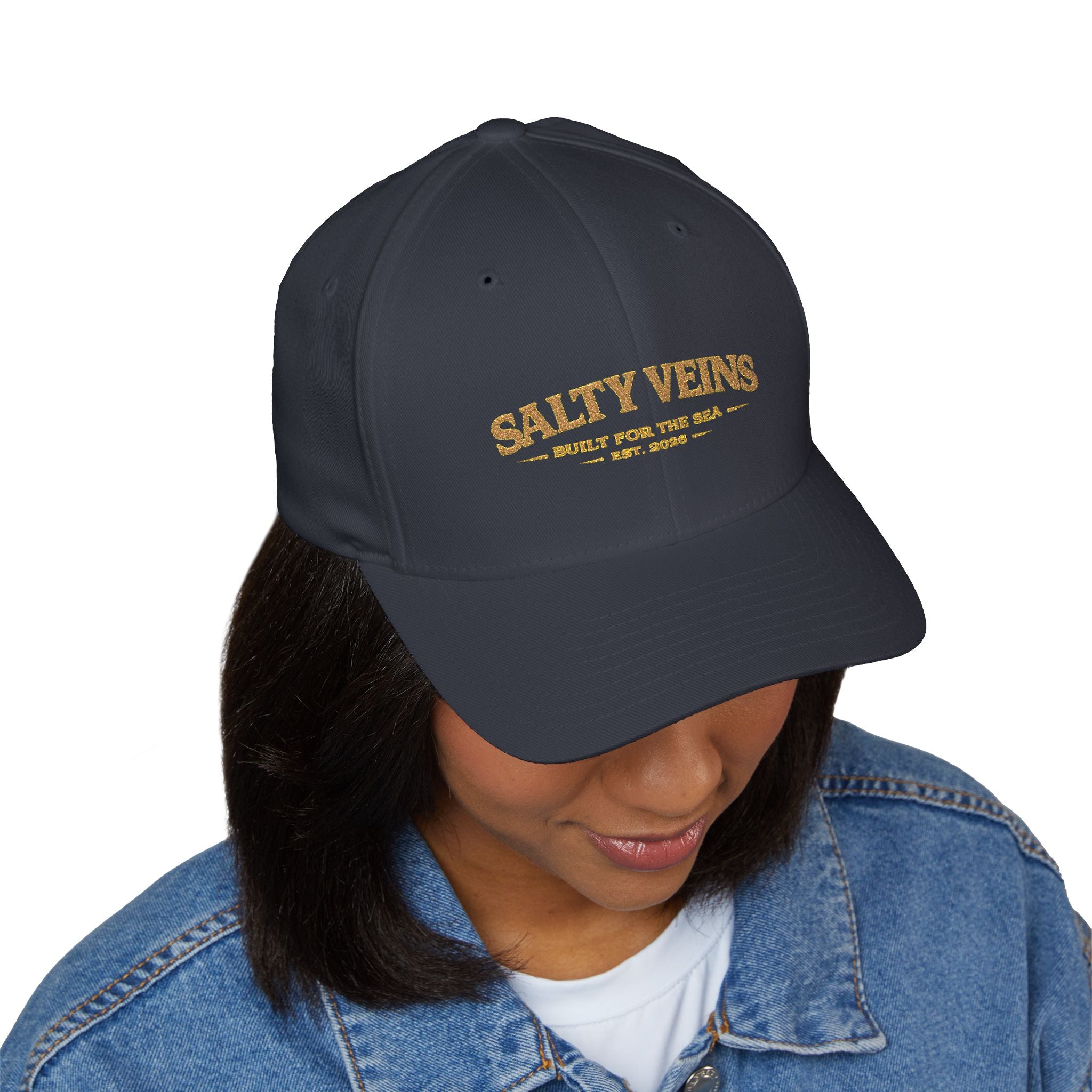 Casquette brodée Salty Veins — Chapeau fermé Beach Life