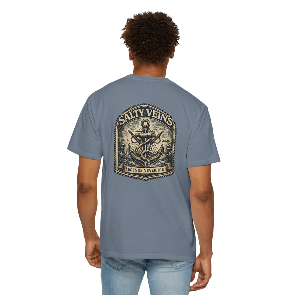 T-shirt Salty Veins Anchor — T-shirt graphique nautique « Legends Never Die »