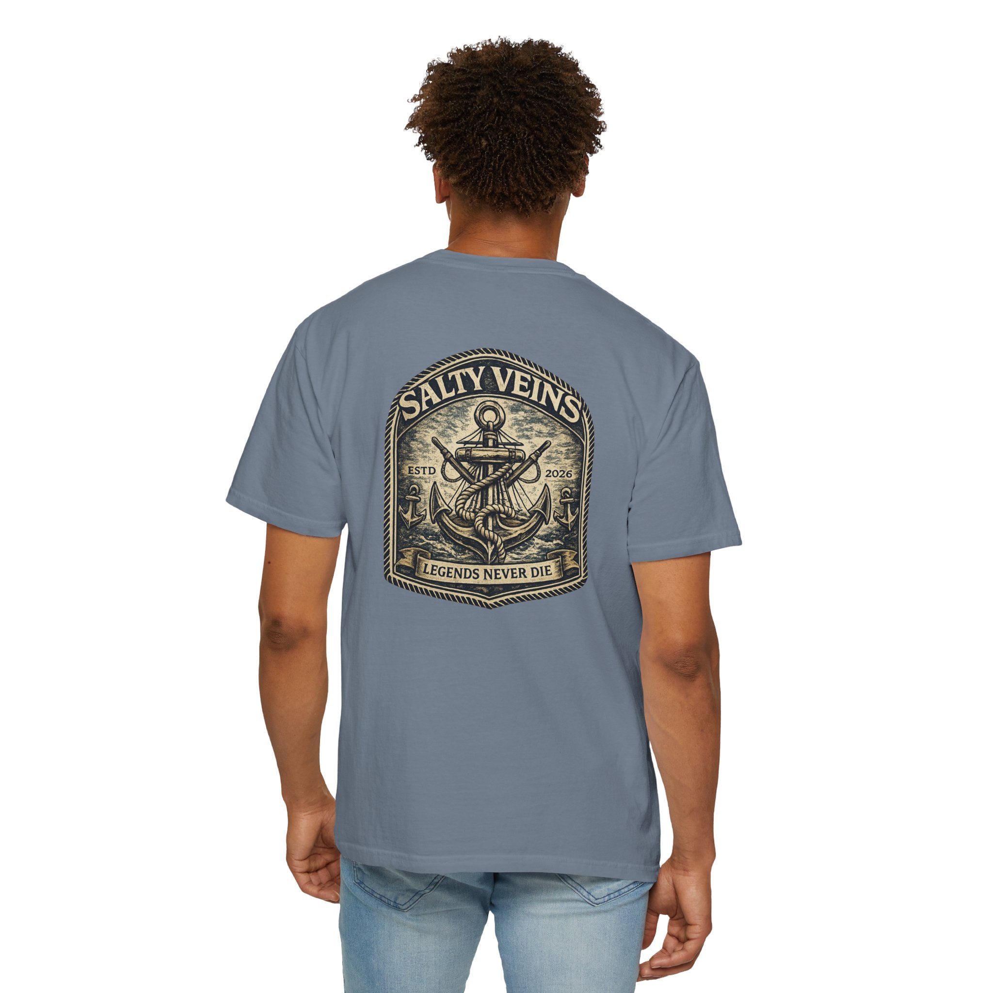 T-shirt Salty Veins Anchor — T-shirt graphique nautique « Legends Never Die »