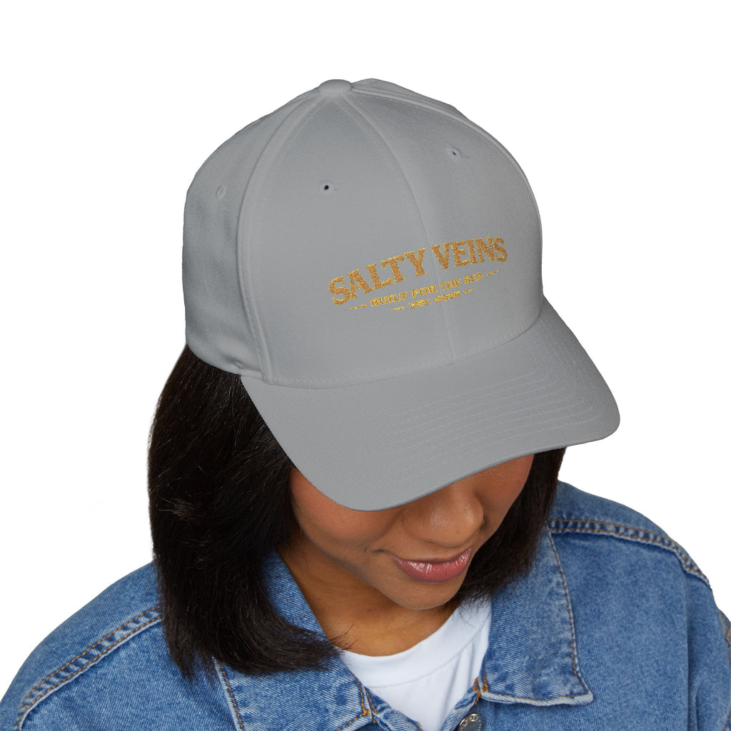 Casquette brodée Salty Veins — Chapeau fermé Beach Life